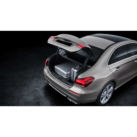Saloon Rear Compartment